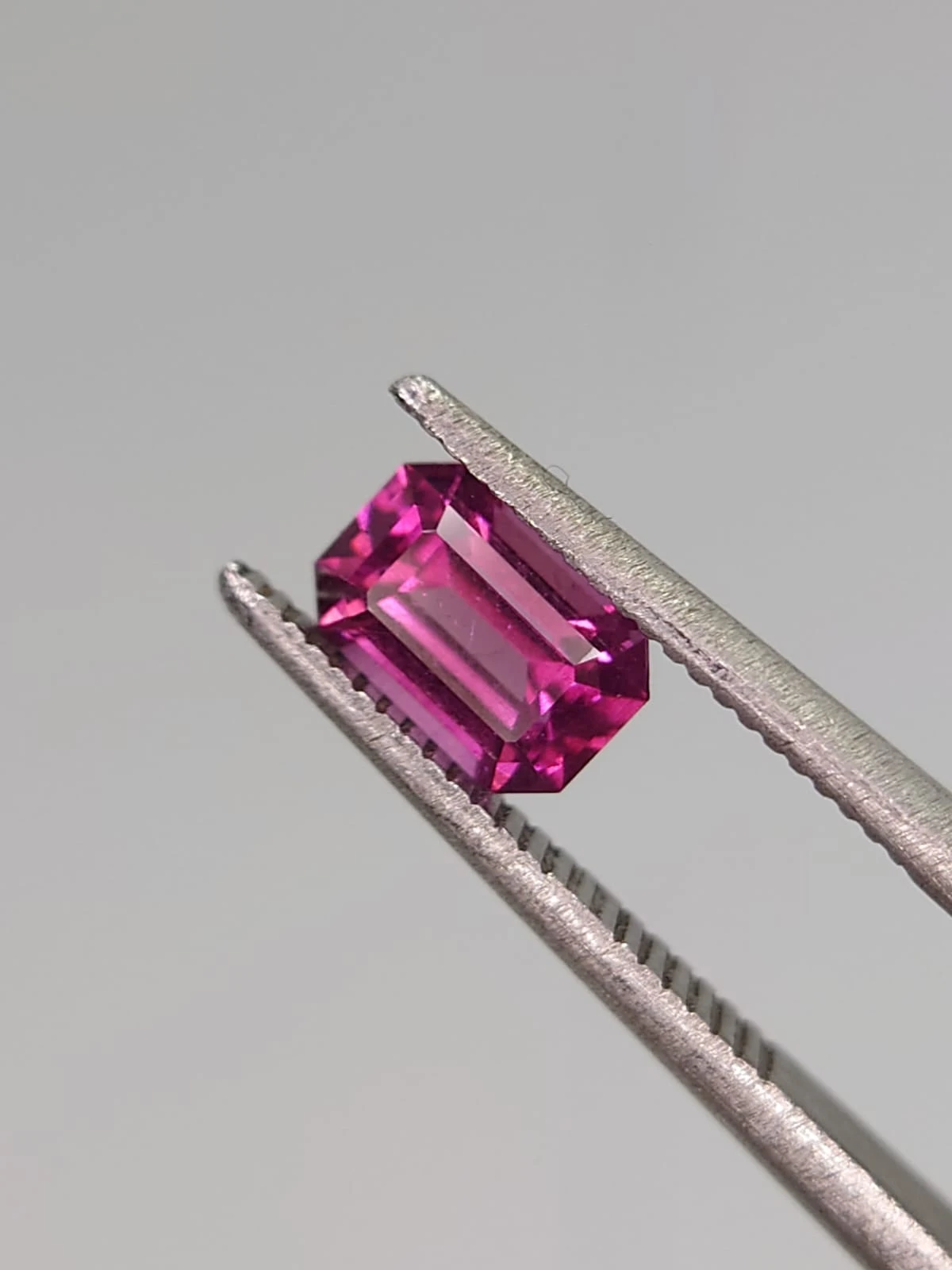 0.8ct Natural Umbalite Garnet Loose Gemstone from Tanzania — view 2